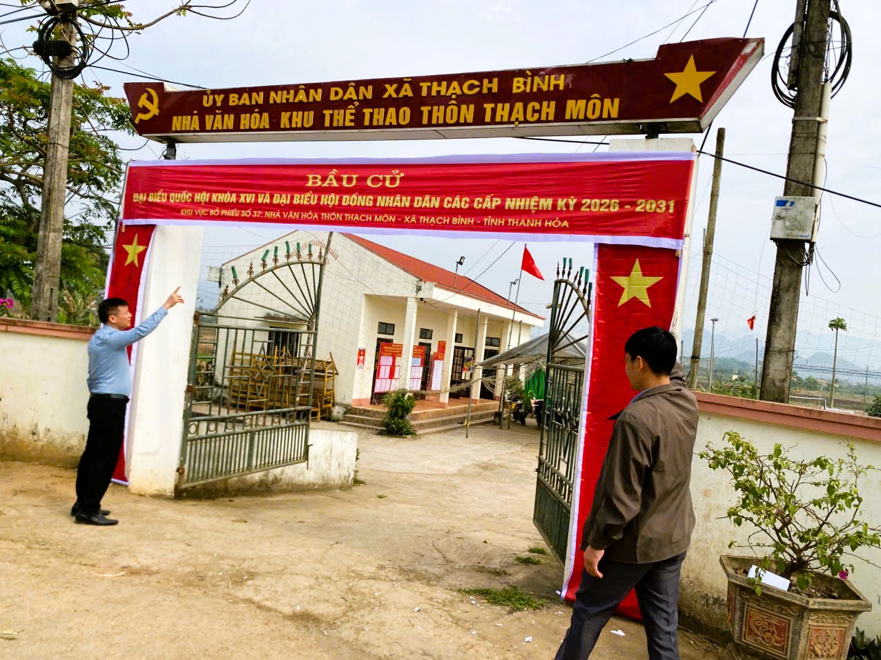 Anh-tin-bai